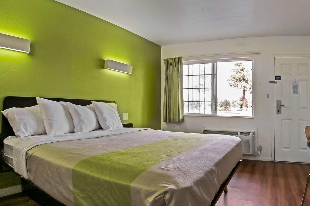 Motel 6-Visalia, Ca Eksteriør bilde